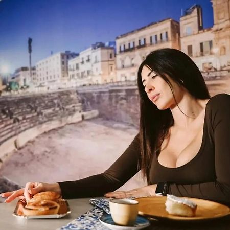 "Il Vecchio Salone" Appartamento In Pieno Centro Con Garage Privato Lecce Bagian luar foto