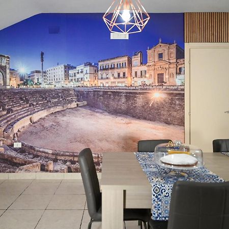 "Il Vecchio Salone" Appartamento In Pieno Centro Con Garage Privato Lecce Bagian luar foto